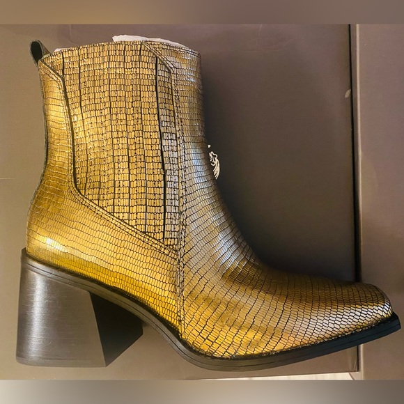 Metallic gold booties, Vince Camuto - Picture 2 of 2